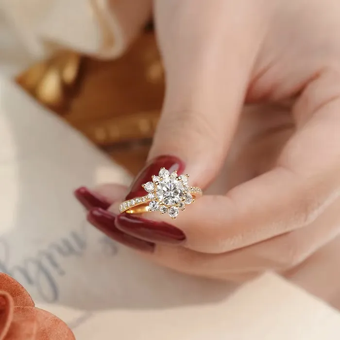Rings Mystic Flavia 18 K Gold Plated Flowery MOISSANITE Silver Ring