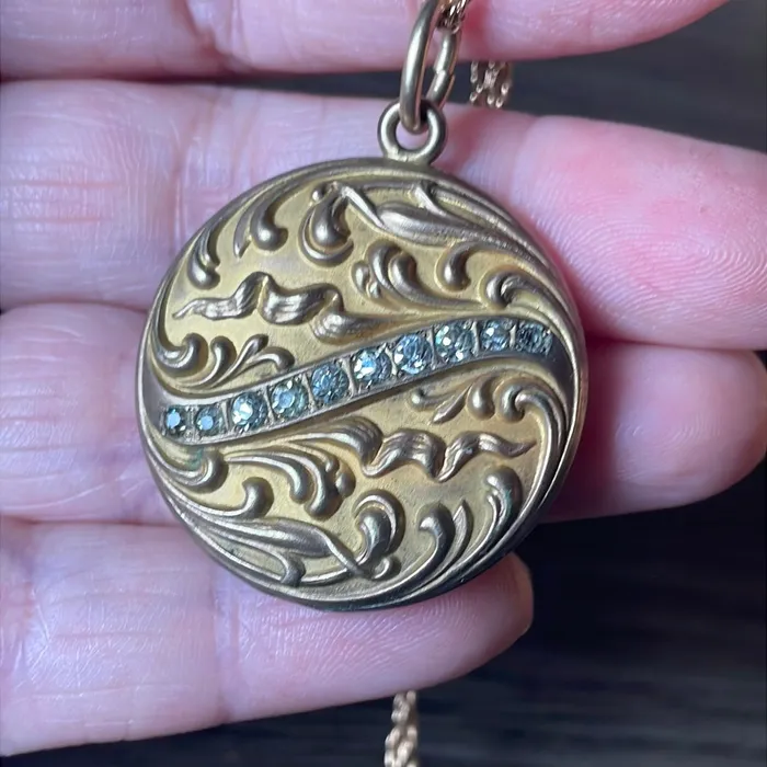 Nouveau Locket Necklace Repousse Locket Paste Locket 1900s Locket Gold Filled Locket Wedding Locket Vintage Jewelry Love Vintage Paris Necklaces