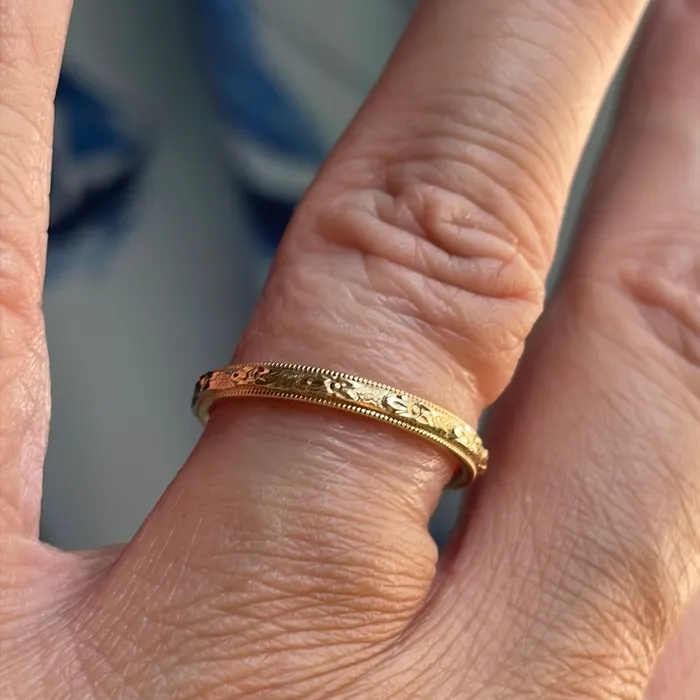 PreStyled Sets Vintage Paris Jewelry Floral Band Raised Design 18k Gold Vintage