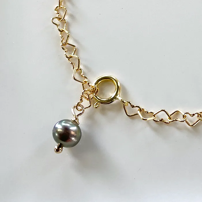 Bracelets Elisa Ilana Heart Chain Bracelet w Freshwater Pearl Accent Bracelets Elisa Ilana Heart Chain Bracelet w Freshwater Pearl Accent