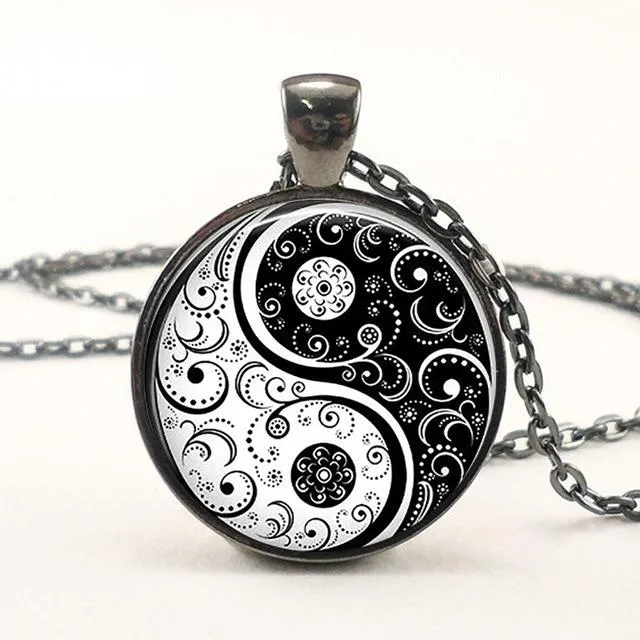 sparklingselections Necklaces Black White Gothic Yin Yang Necklace